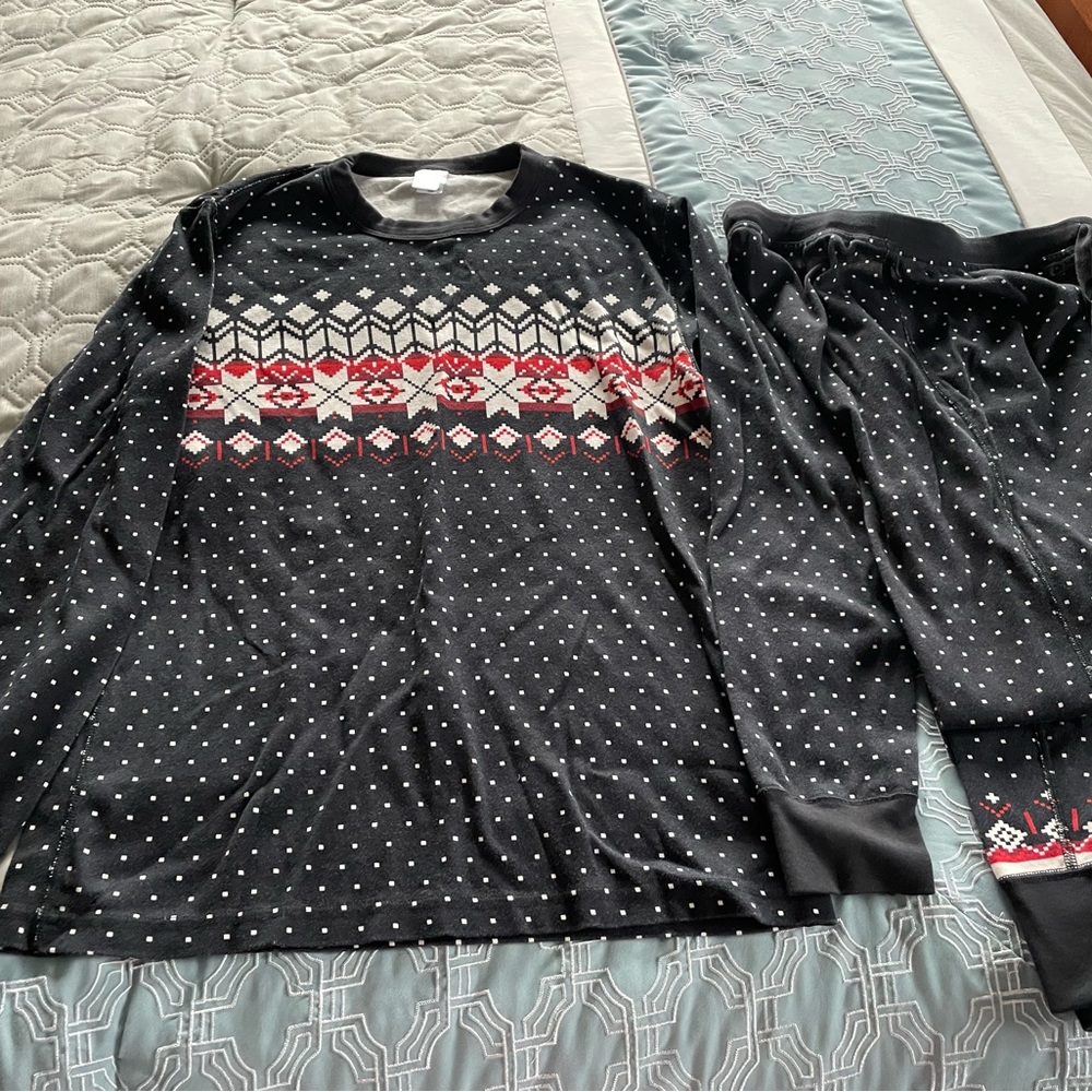 Hanna Andersson Fair Isle 2 piece pajama adult woman’s Size medium. Organic.